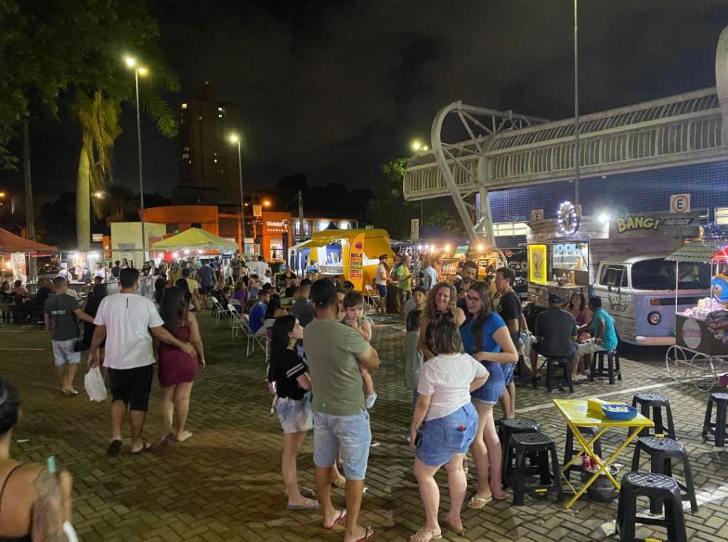 Feiras noturnas em Nova Odessa são opções de lazer no feriado de 9 de Julho