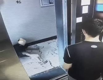 Vídeo de elevador gera indignação após agressão contra criança autista