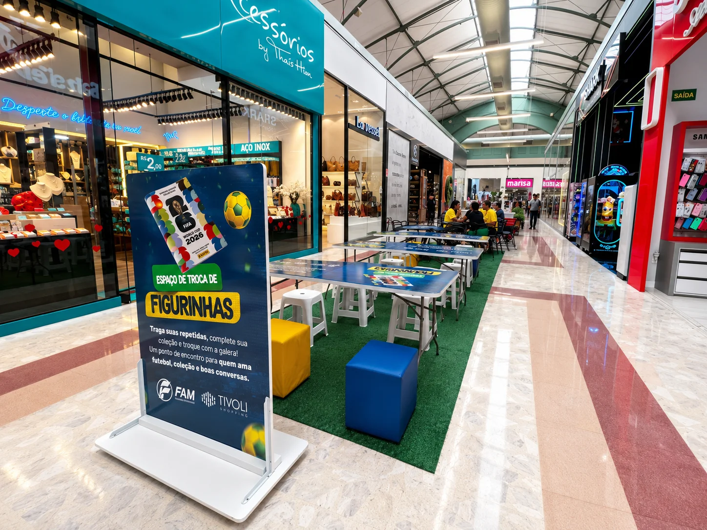Espaço de Troca de Figurinhas seguirá no Tivoli Shopping até o fim de julho 