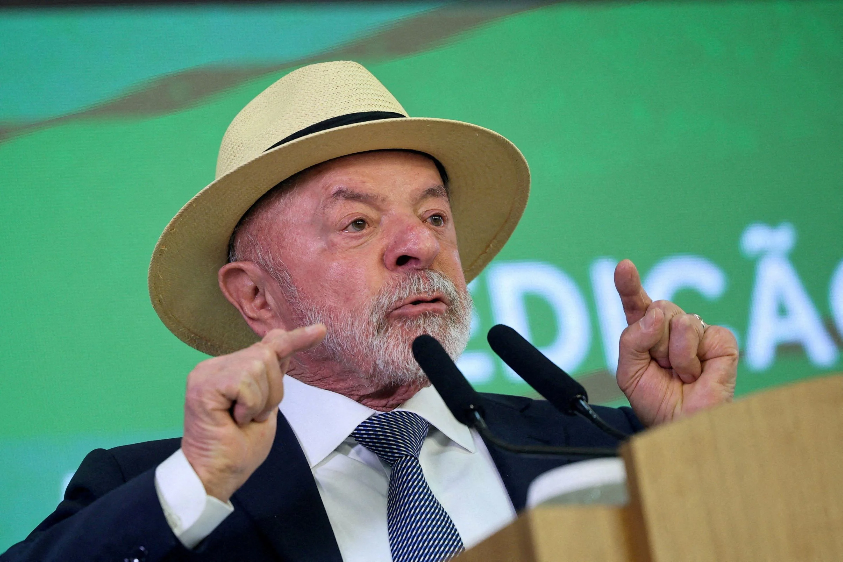 Lula critica revogação de visto da embaixadora do Brasil pelos EUA e chama medida de irresponsável