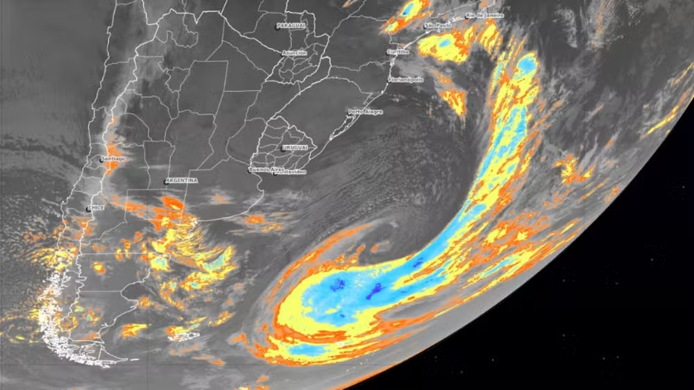 Ventania continua no Sul e Sudeste neste sábado; rajadas podem chegar a 90 km/h