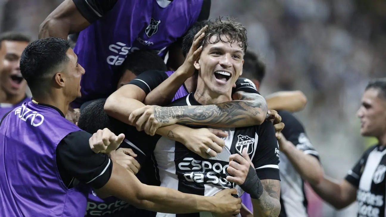 Ceará vence a Ponte Preta por 2 a 0 e ganha fôlego na Série B; Macaca segue na lanterna