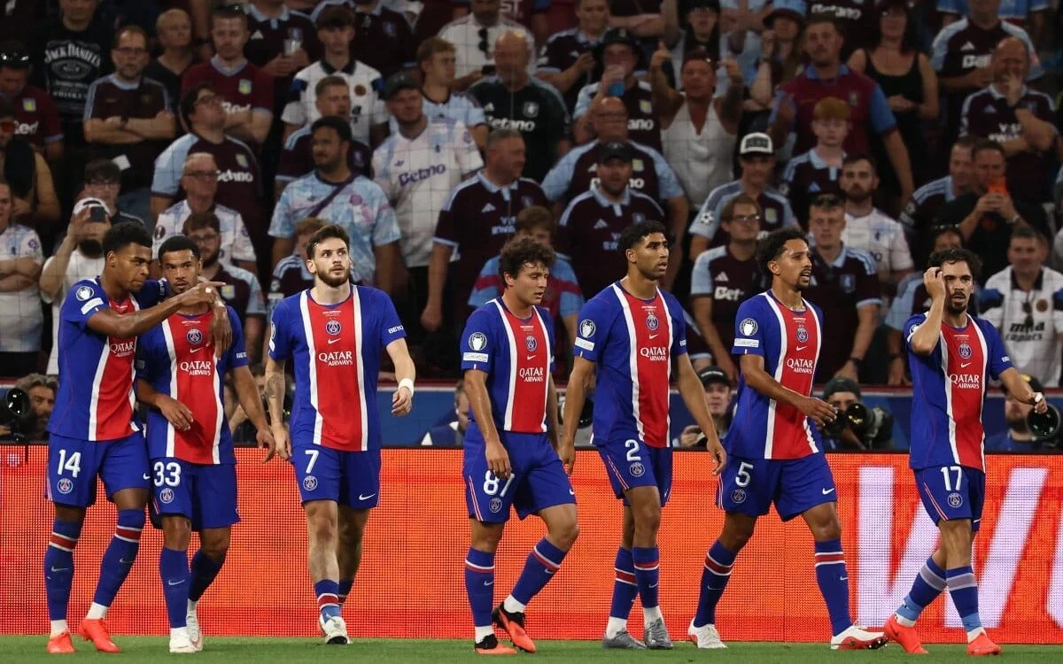 PSG vence o Aston Villa por 2 a 1 e conquista a Supercopa da Europa