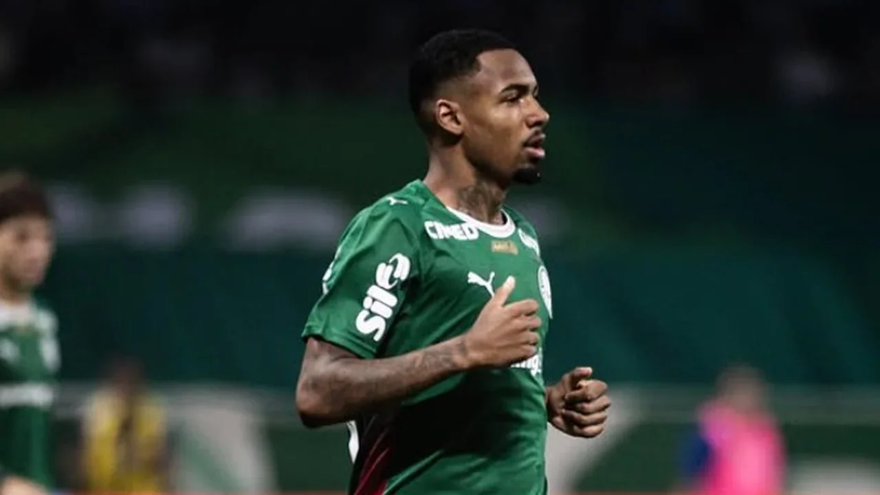 Palmeiras abre negociação com o Manchester City por Allan