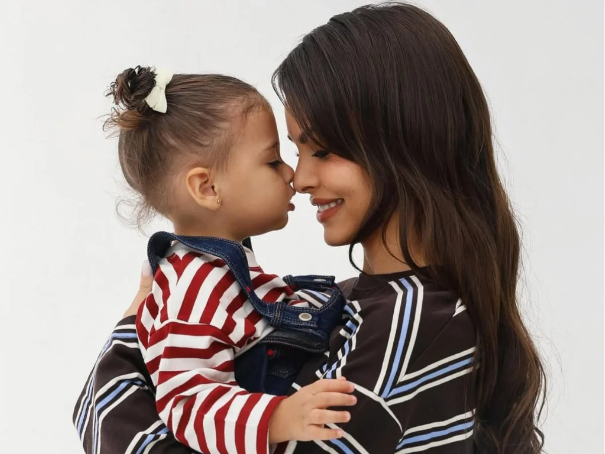 Amanda Kimberlly rebate crítica sobre roupas da filha Helena