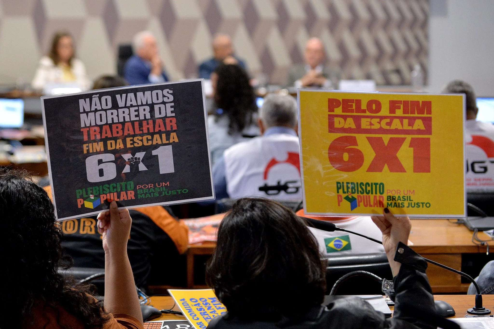 Fim da escala 6x1: CCJ do Senado aprova proposta que prevê dois dias de folga por semana