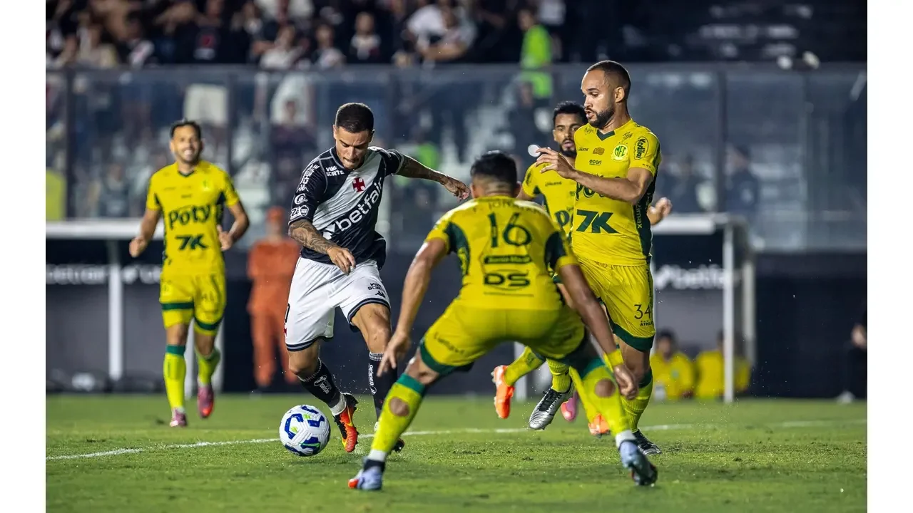 Por que o Mirassol está no Z-4 e o Vasco não? Entenda a classificação do Brasileirão