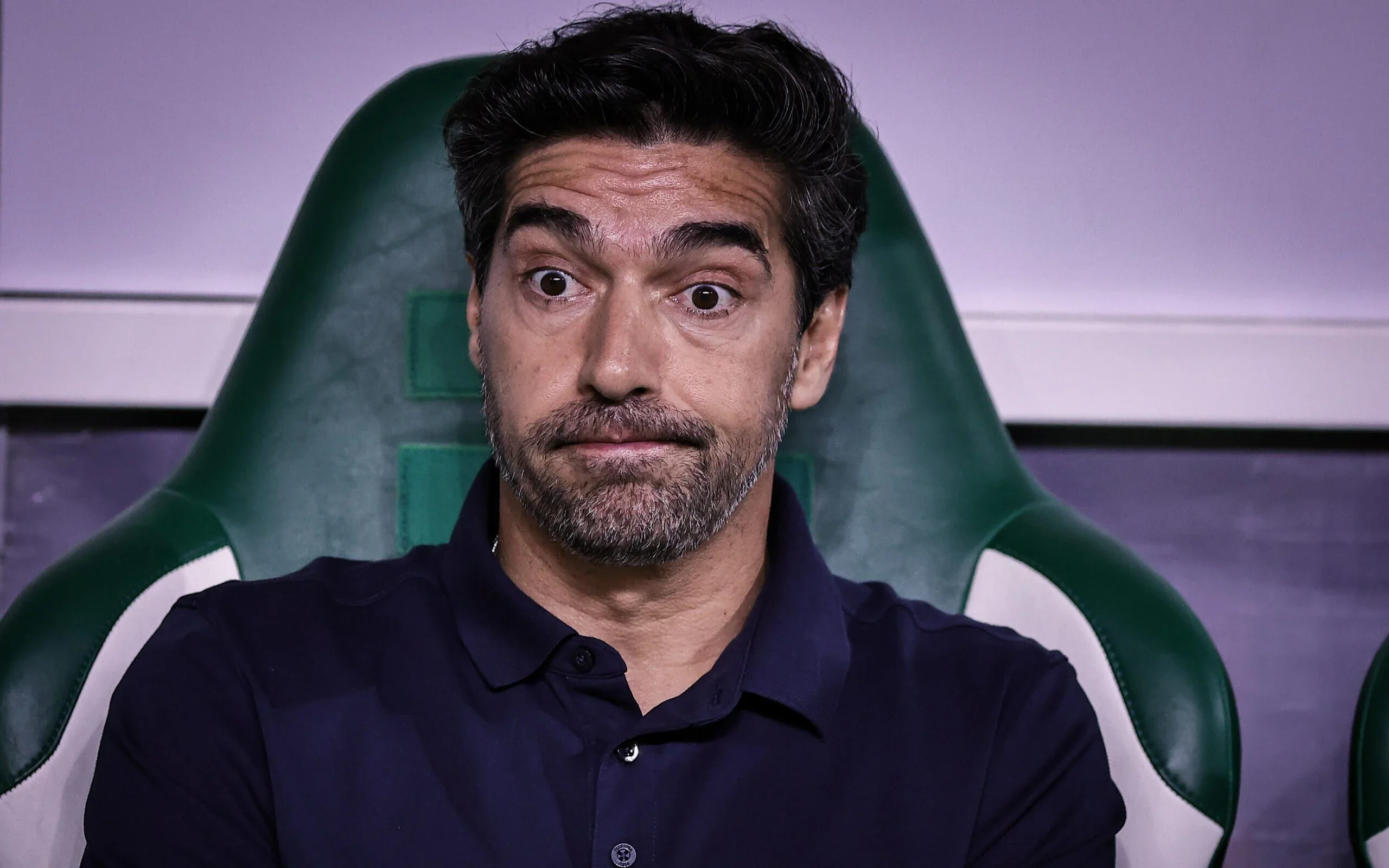 Abel Ferreira irrita parte da torcida do Palmeiras após empate com o Botafogo