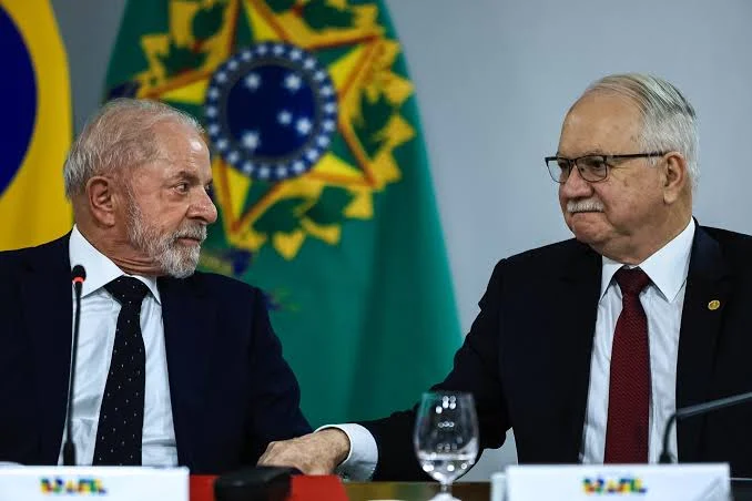 Lula comenta crise no STF e critica clima de denúncias e acusações