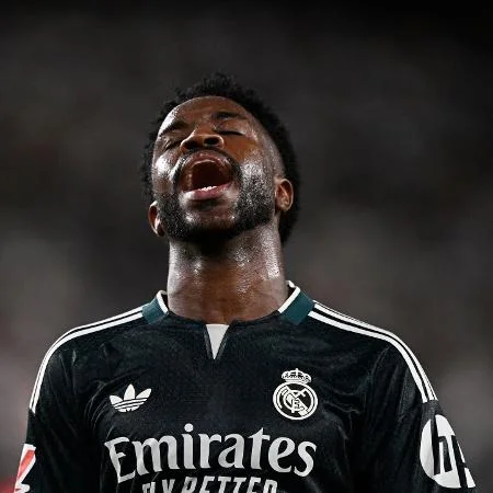 Vini Jr desabafa, e falta de pontaria vira ponto de atenção no Real Madrid