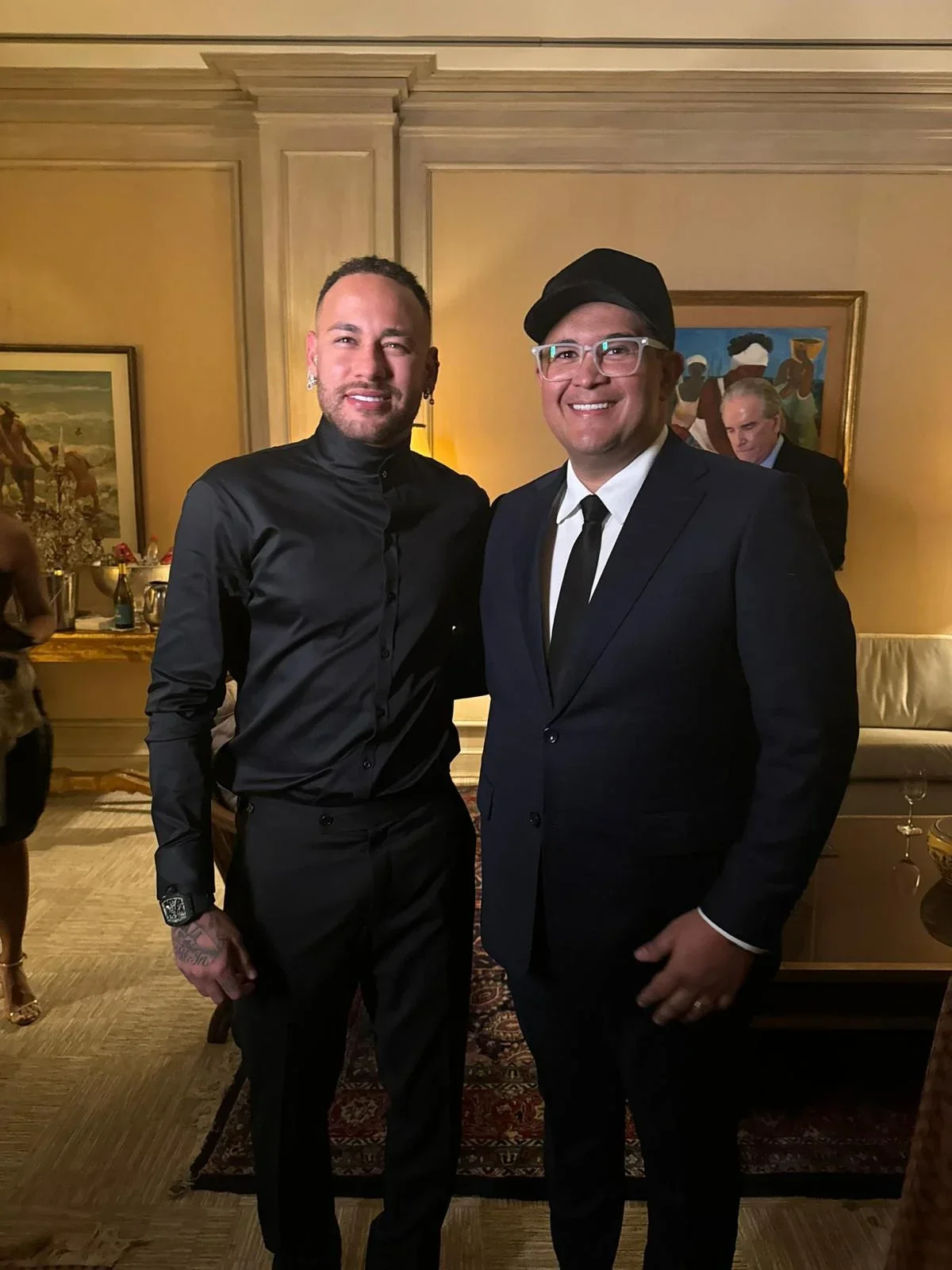 Bruno Avelar, empresário morto em queda de helicóptero com Rick, era amigo de Neymar pai e ligado ao Santos
