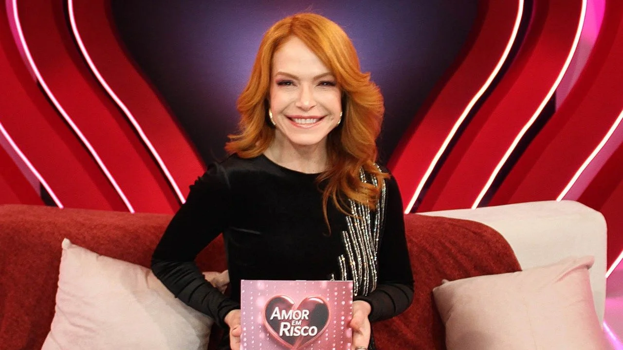 Babi Xavier volta à TV com programa sobre casais em crise na RedeTV!