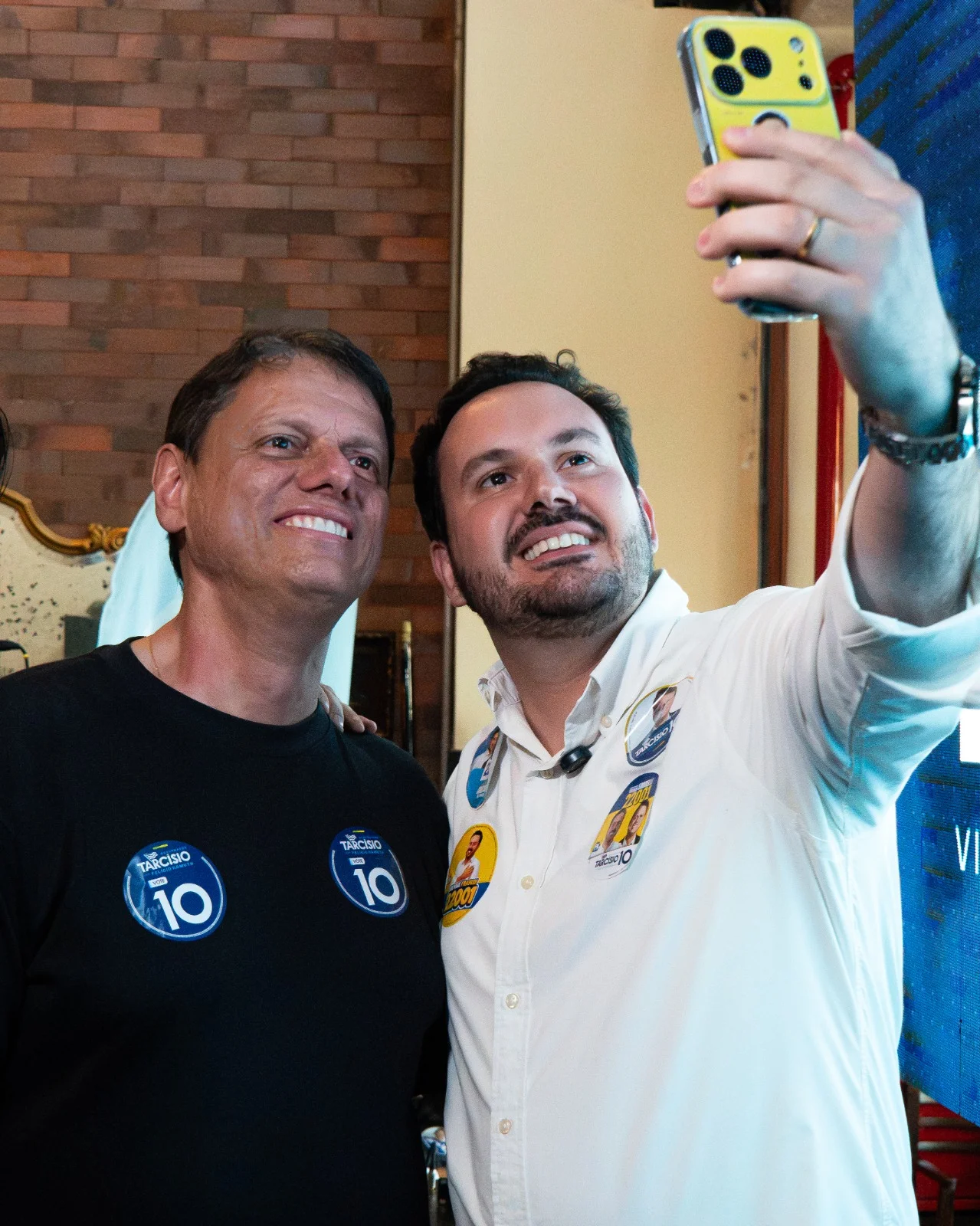 Governador Tarcísio declara apoio e pede voto para Franco Sardelli na região