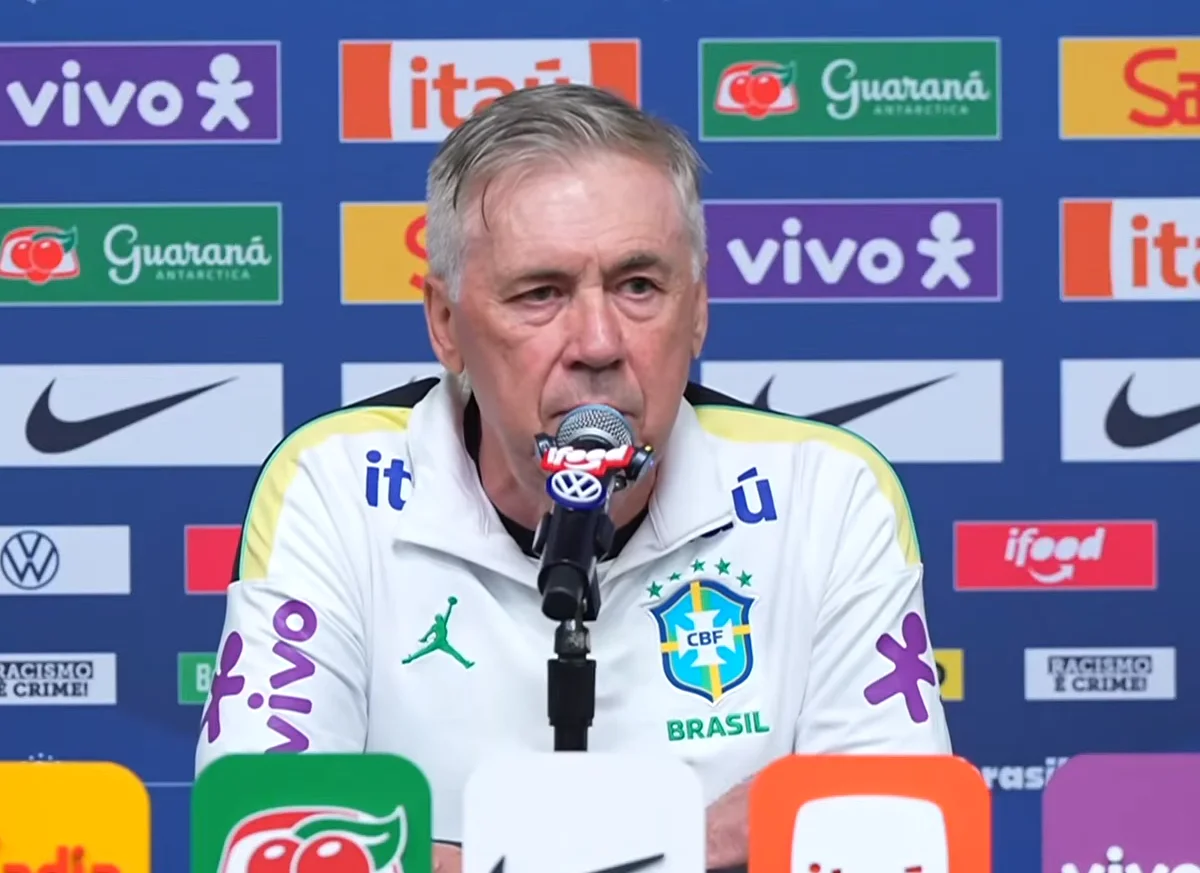Ancelotti responde às críticas e afirma que pressão não muda planos para o futuro da Seleção Brasileira