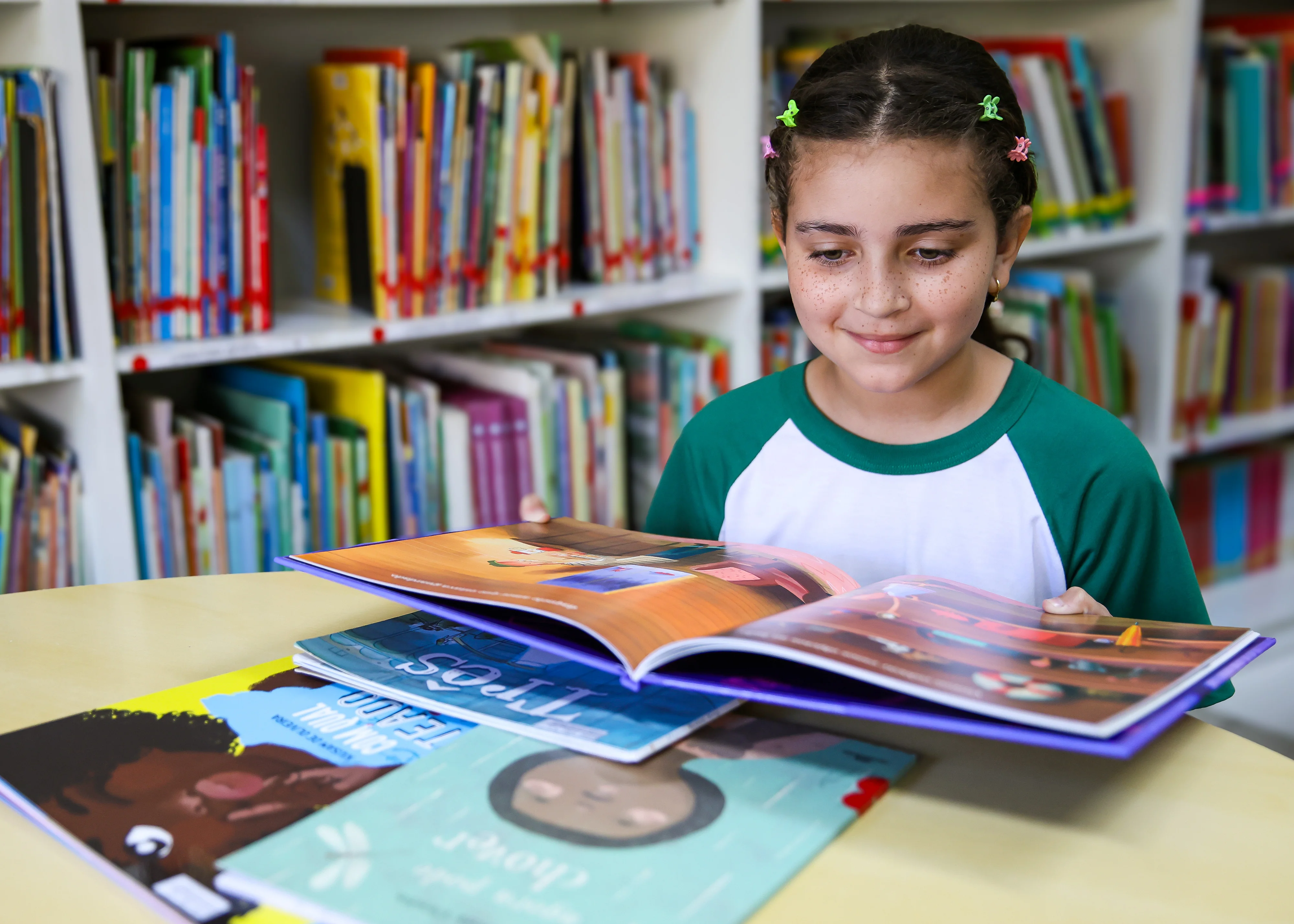 Escolas municipais de Santa Bárbara d’Oeste recebem mais de 600 livros literários
