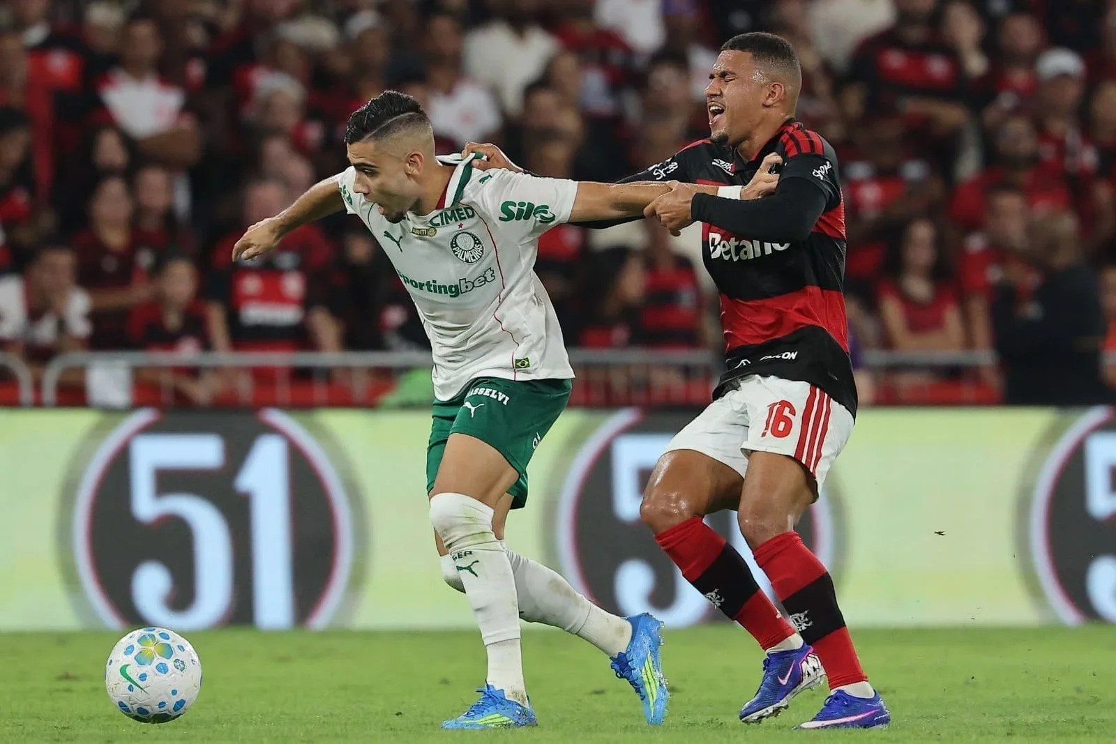 Palmeiras e Flamengo: quem tem o caminho mais difícil na reta final do Brasileirão 2026?