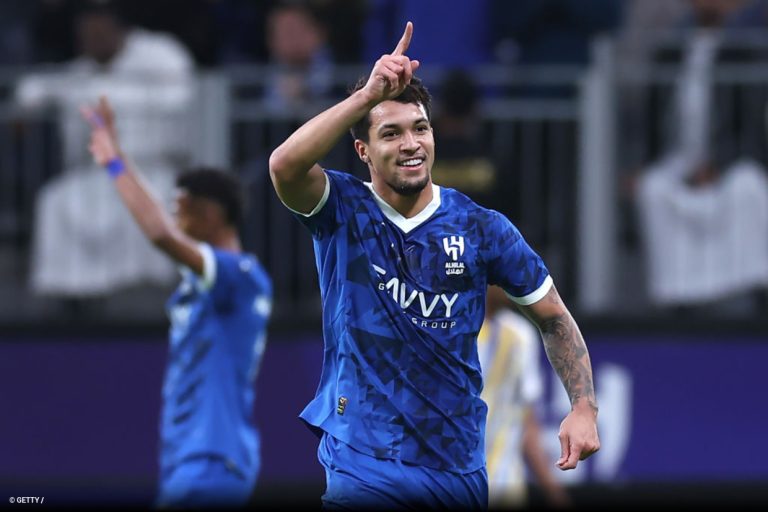 1254627-marcos-leonardo-se-emociona-ao-falar-de-mae-na-uti-e-projeta