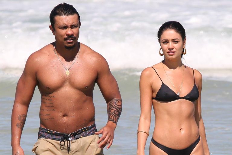 Sophie-Charlotte-e-Xama-na-praia