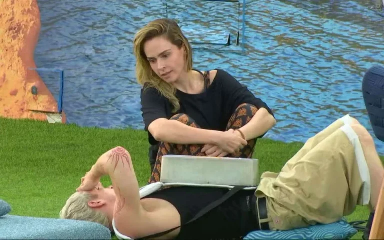 ana-paula-juliano-floss-bbb-26-0802_fixed_large