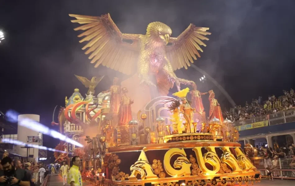 11fev2024---desfile-da-aguia-de-ouro-na-primeira-noite-de-carnaval-no-sambodromo-do-anhembi-1707634838222_v2_900x506.jpg