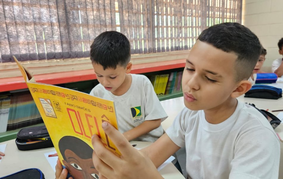Estudantes no CIEP Zanaga - Divulgação