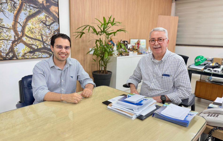 Prefeito Chico e secretário Ghizini (1) (1)