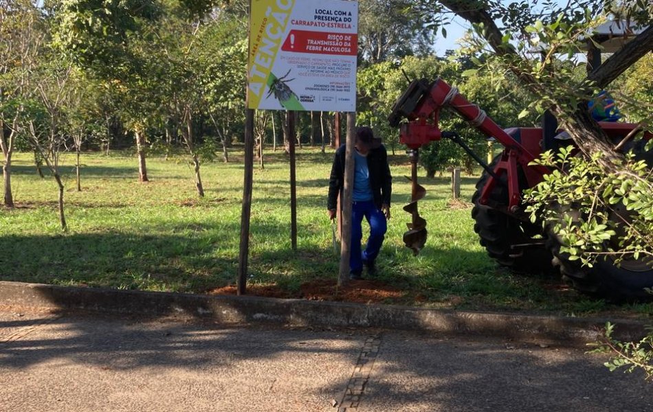 Zoonoses PMNO instala placas alerta febre maculosa carrapato estrela 2024-07-18 (1)