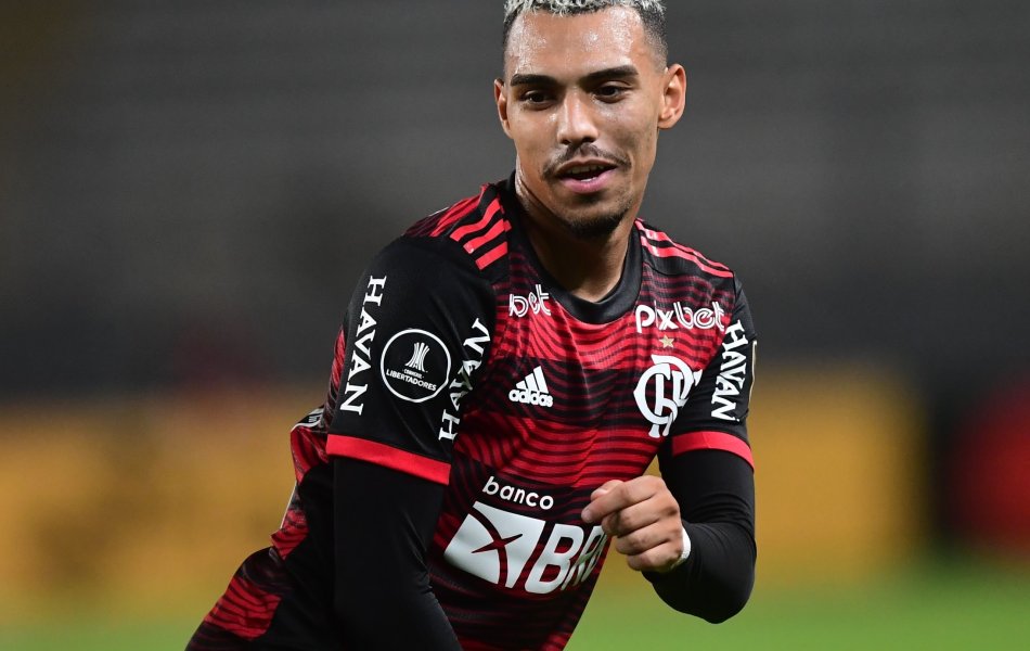 matheuzinho-comemora-seu-gol-pelo-flamengo-contra-o-sporting-cristal-pela-libertadores-1649213885979_v2_4x3